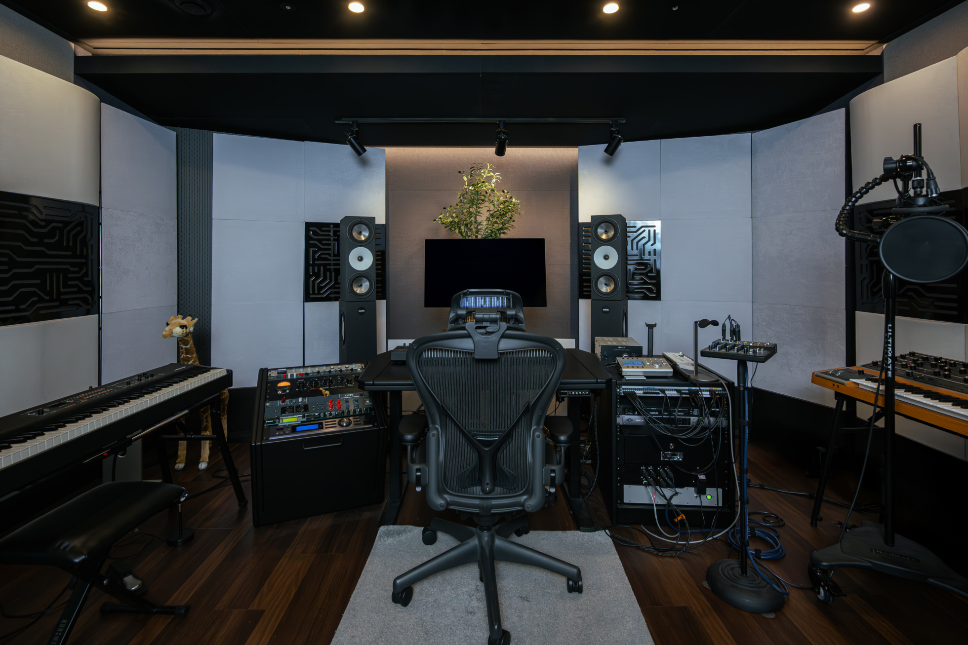 MonoTree (KMR) Studio - GEARLOUNGE
