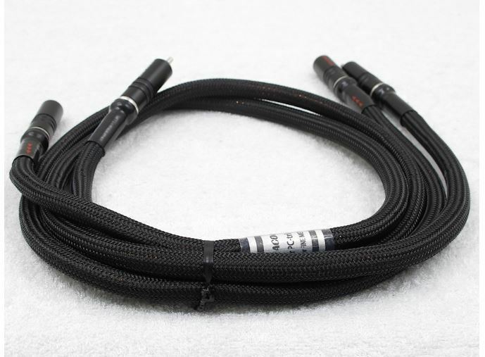 Acoustic Revive RCA-TripleC-FM (1.4 x 1.8mm 컨덕터)(Pair)(RCA