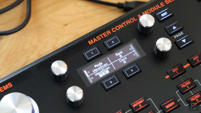 [ASM] Hydrasynth Explorer 리뷰 (by Engadget) - GEARLOUNGE