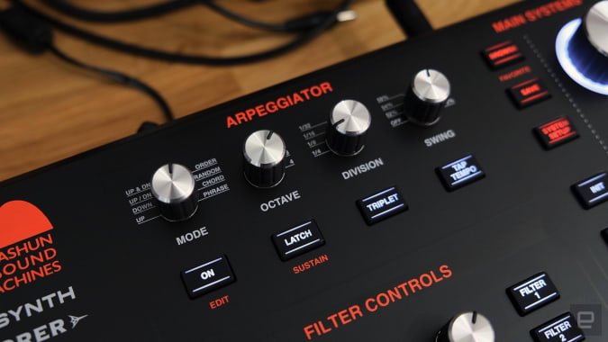 [ASM] Hydrasynth Explorer 리뷰 (by Engadget) - GEARLOUNGE