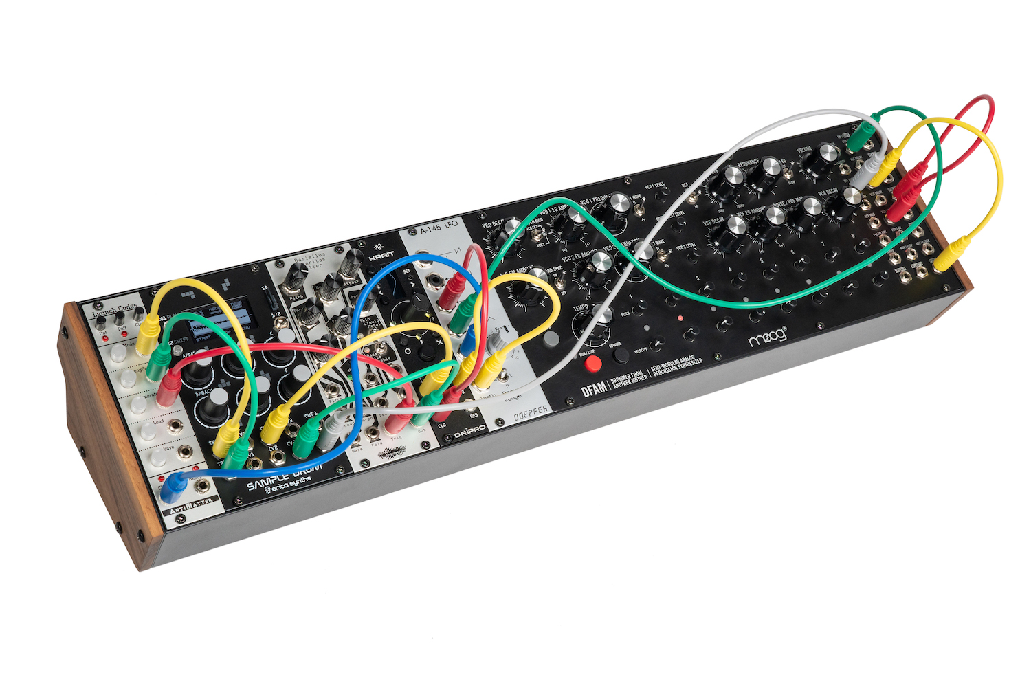 Moog Music 104HP Powered Eurorack Case - GEARLOUNGE