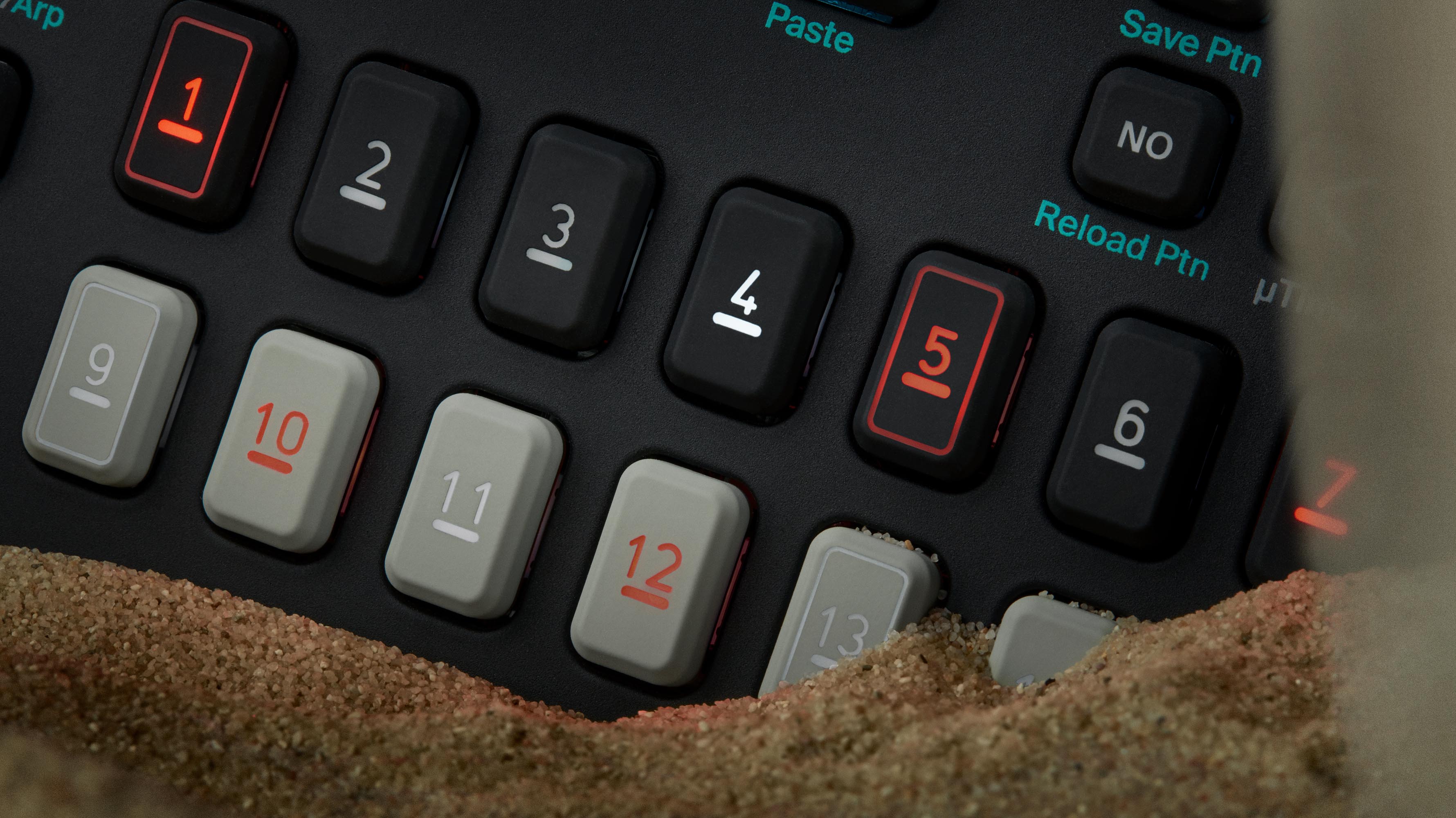 Elektron Digitone - e25 Remix Edition - GEARLOUNGE
