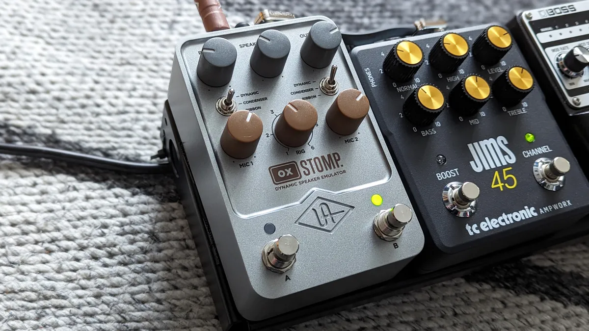 【美品】UAFX OXstomp Universal Audio UAFX OX Stomp Dynamic Speaker Emulator