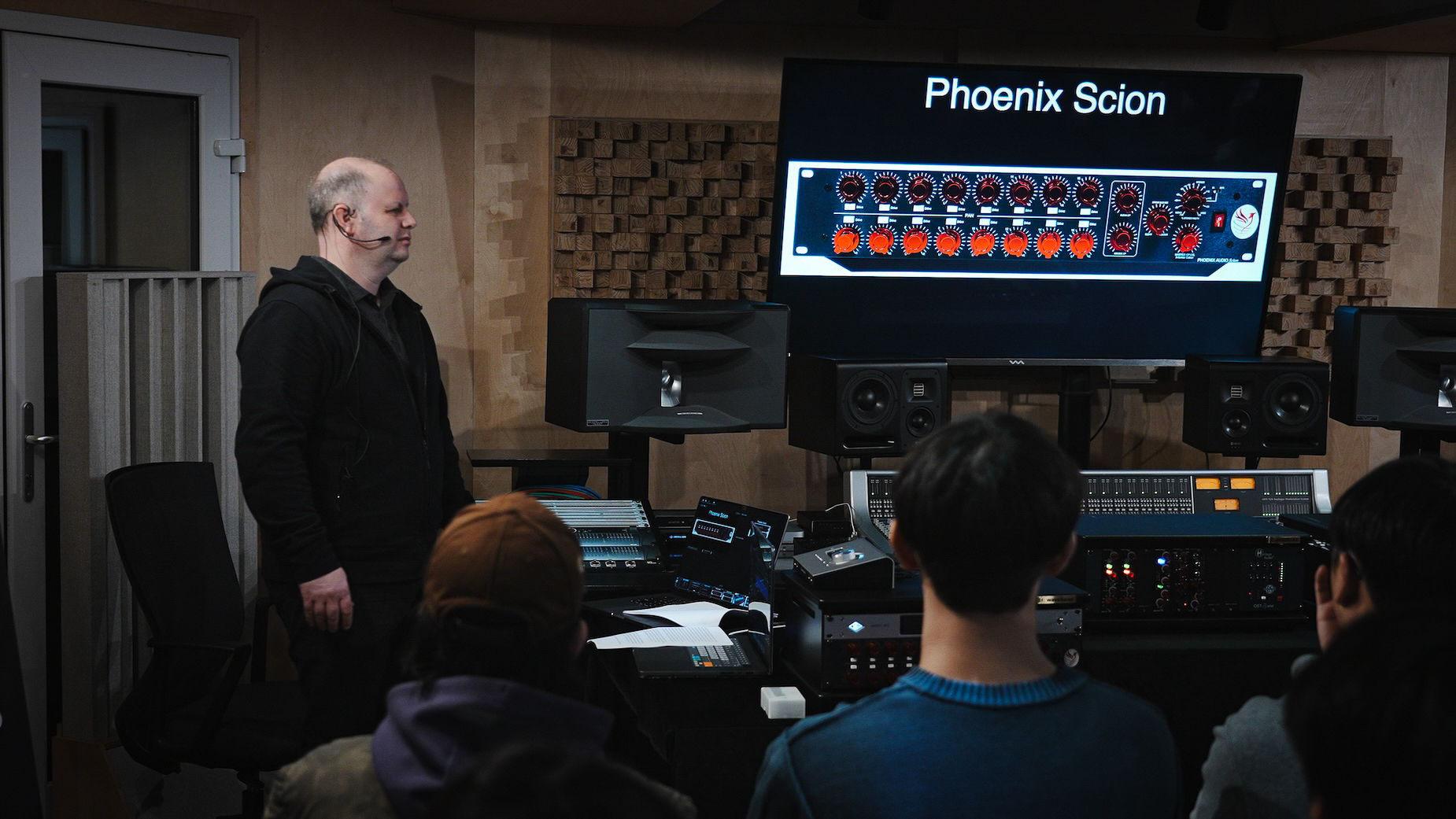 [Phoenix Audio] Eternal Analog Workshop 현장 스케치 - GEARLOUNGE