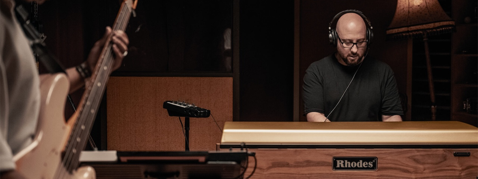 [Rhodes] Rhodes Sessions - Dan Goldman, MK8-FX과 떠나는 음악 여정 - GEARLOUNGE
