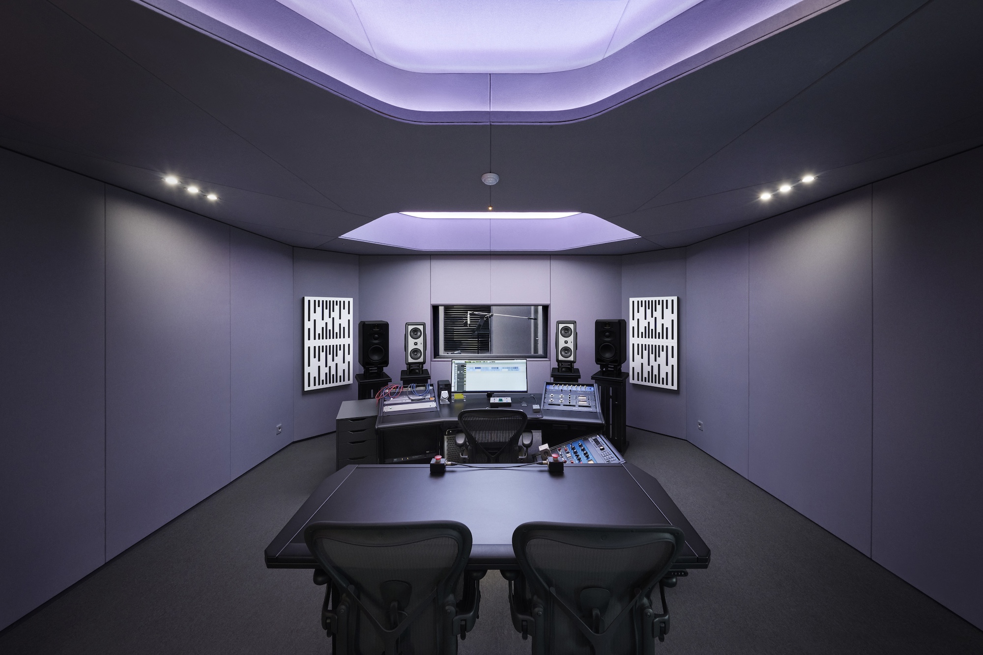 821 SOUND (2025) - GEARLOUNGE