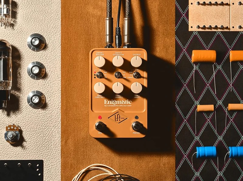 Universal Audio UAFX Enigmatic '82 Overdrive Special Amp - GEARLOUNGE